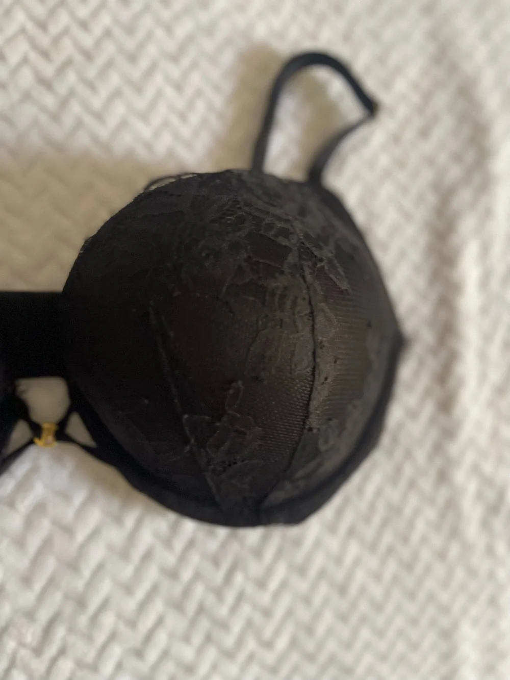 Victoria's Secret Black Lace Underwire Push-Up Bra bombshell very sexy 34D - Picture 2 of 6